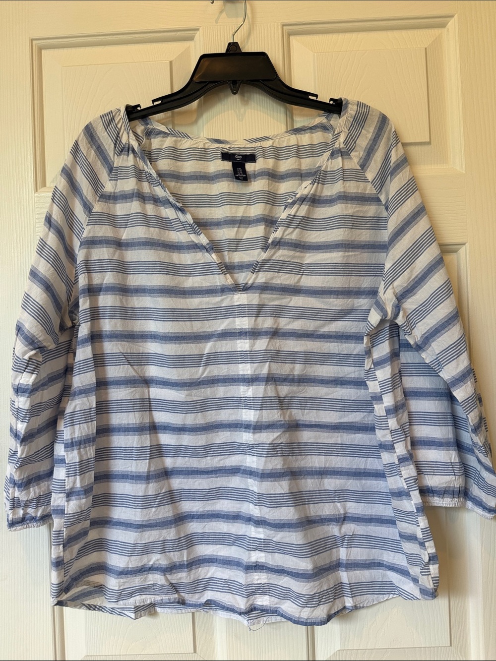 GAP Women’s Blue and White Striped V-Neck Tunic